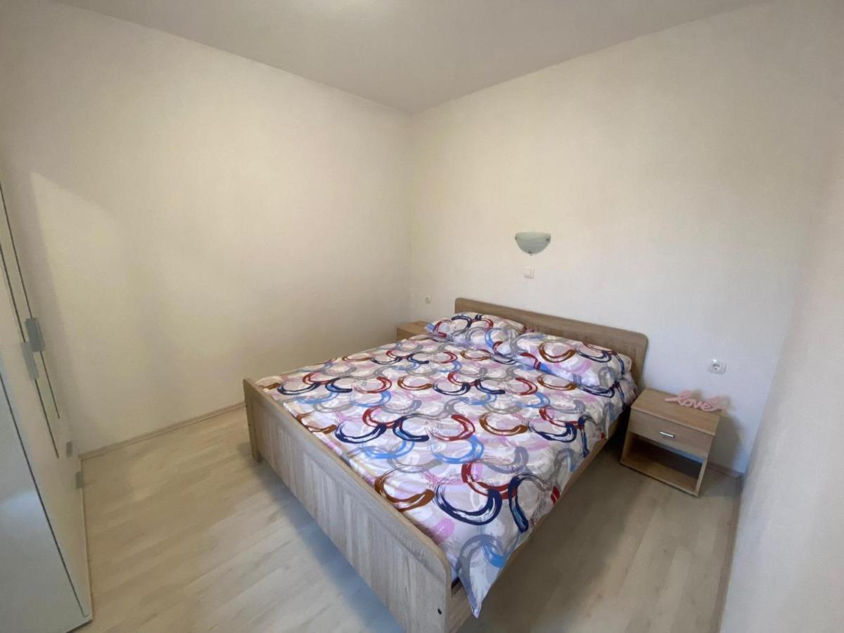 Apartman Nina Posedarje Exterior foto